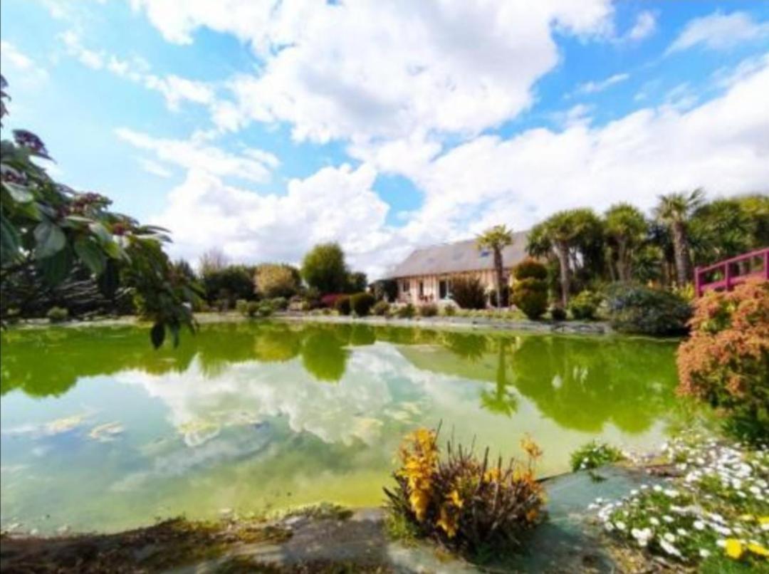 Domaine Du D-Day Bed & Breakfast Saint-Come-du-Mont Exterior photo